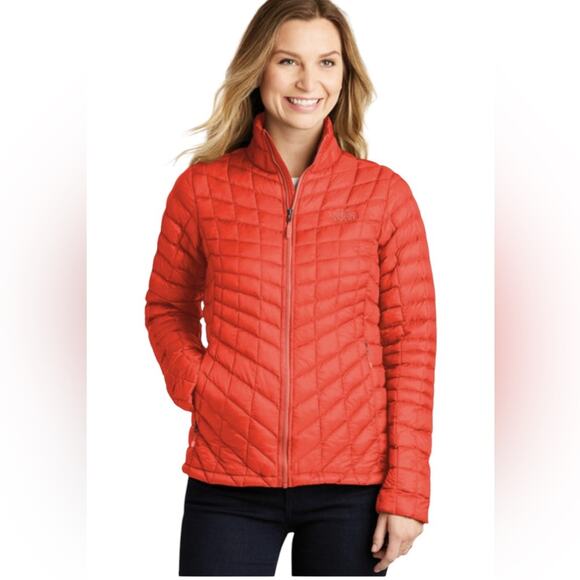 The North Face Thermo Ball Jacket in Fire Ball Red Size Small - Picture 1 of 14